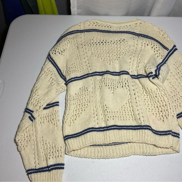 Women’s medium/ small ? Sassoon heart sweater. - Picture 4 of 7